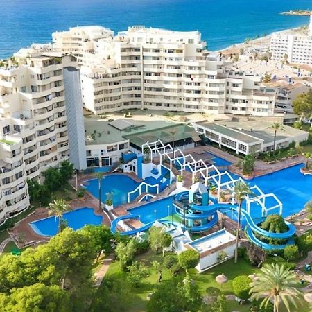 Casa Oasis Benalbeach 贝纳尔马德纳 外观 照片