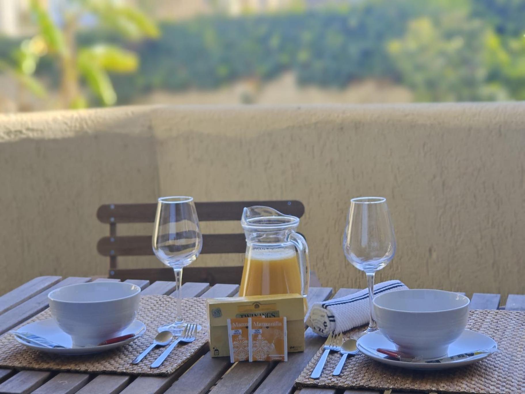 Casa Oasis Benalbeach 贝纳尔马德纳 外观 照片