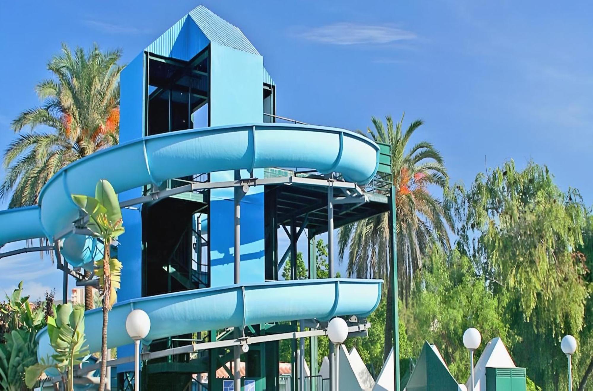 Casa Oasis Benalbeach 贝纳尔马德纳 外观 照片