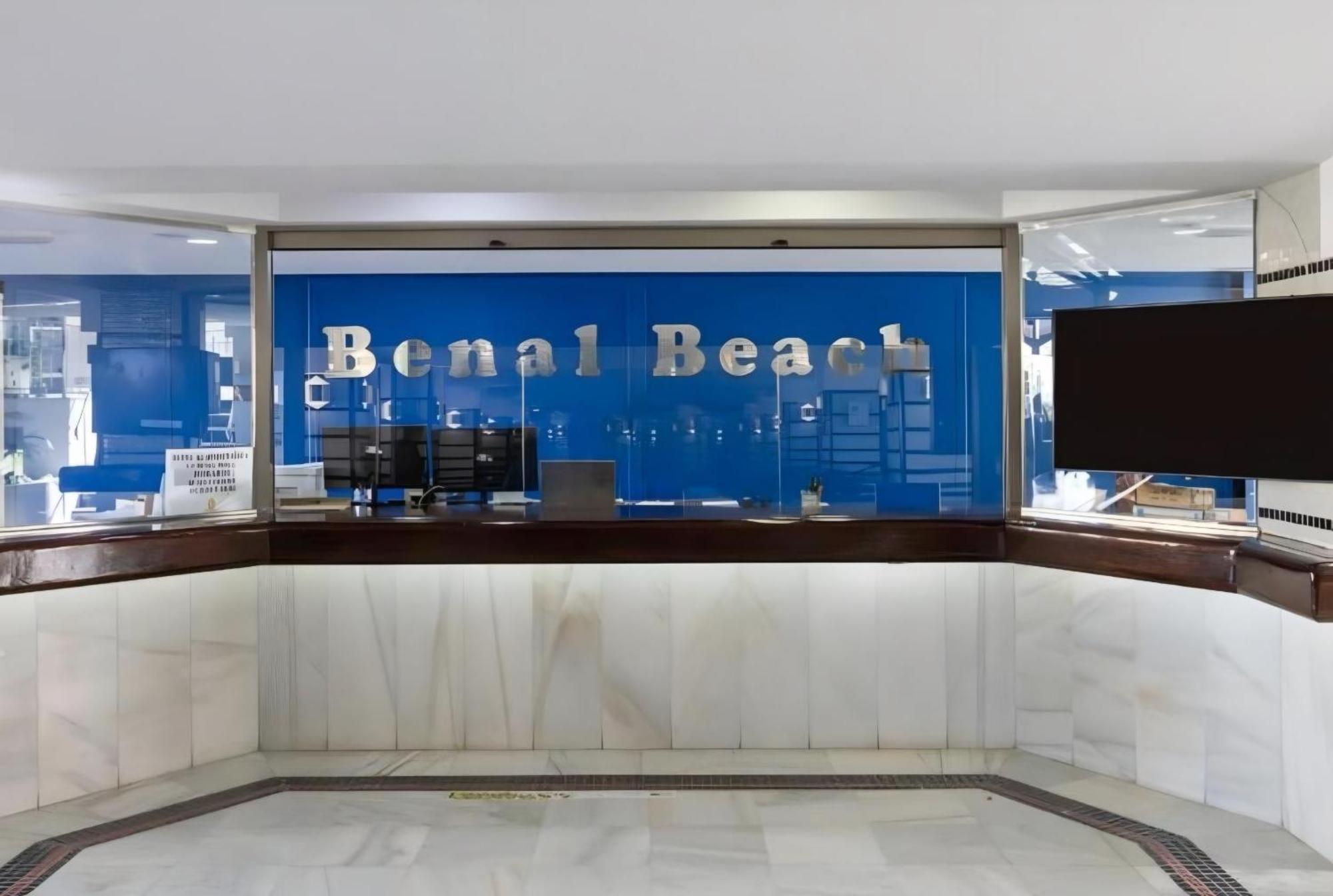 Casa Oasis Benalbeach 贝纳尔马德纳 外观 照片
